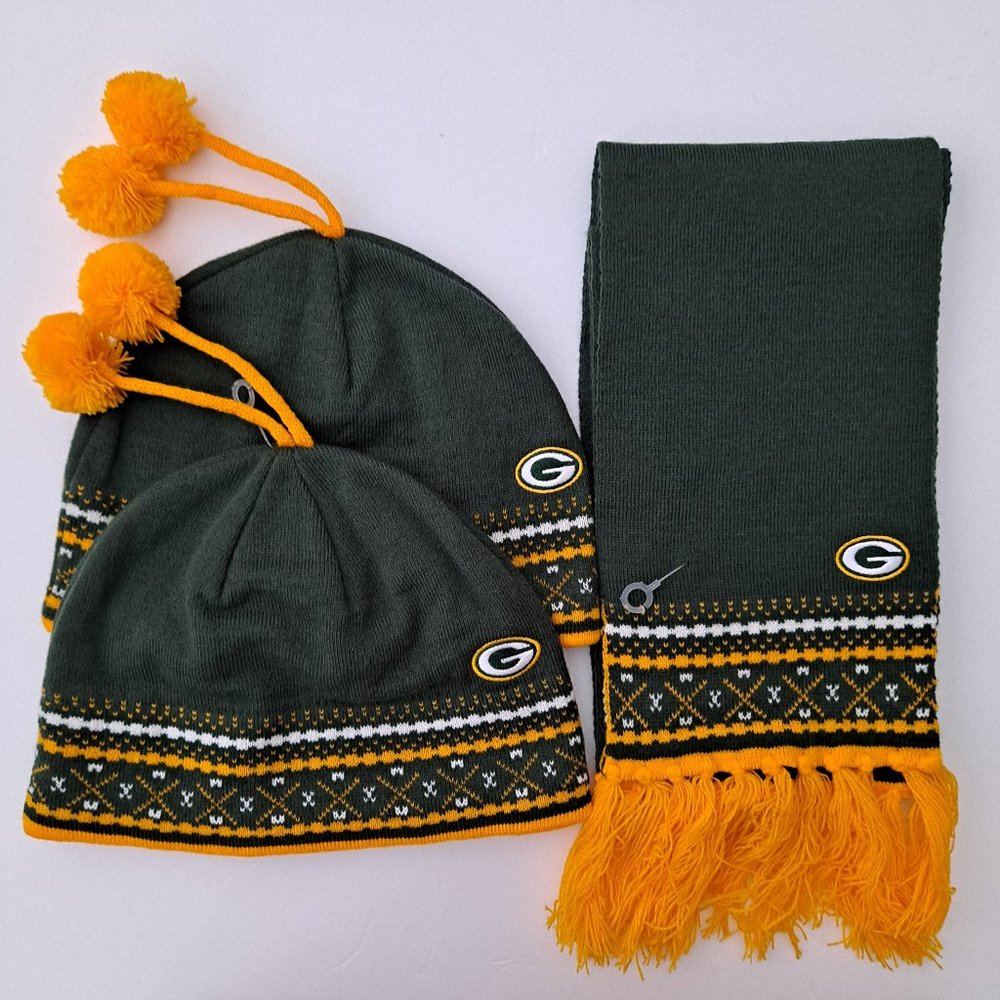 NWOT Green Bay Packers knit beanie hat and scarf bundle of 3